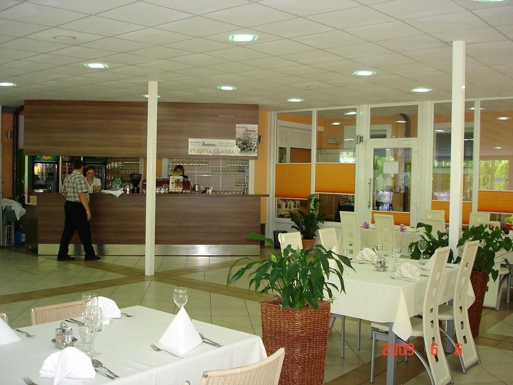 Rooms Hochkraut Celje Bagian luar foto